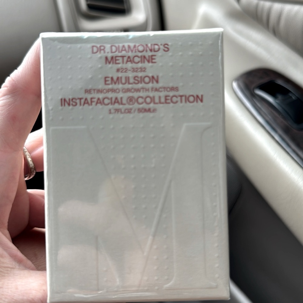 Dr. Diamond's Metacine Emulsion Instafacial